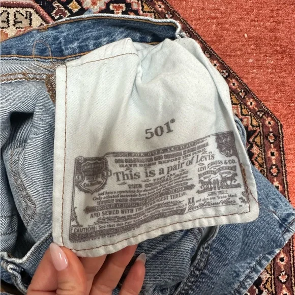 Vintage 501 Levi's Straight Leg Jeans Y2K light Blue Wash button fly - Picture 14 of 16